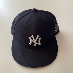 New York Yankees flat bill hat